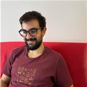 Studente all'ultimo anno di Archeologia (laurea magistrale), propone lezioni di storia, archeologia, storia dell'arte, geografia